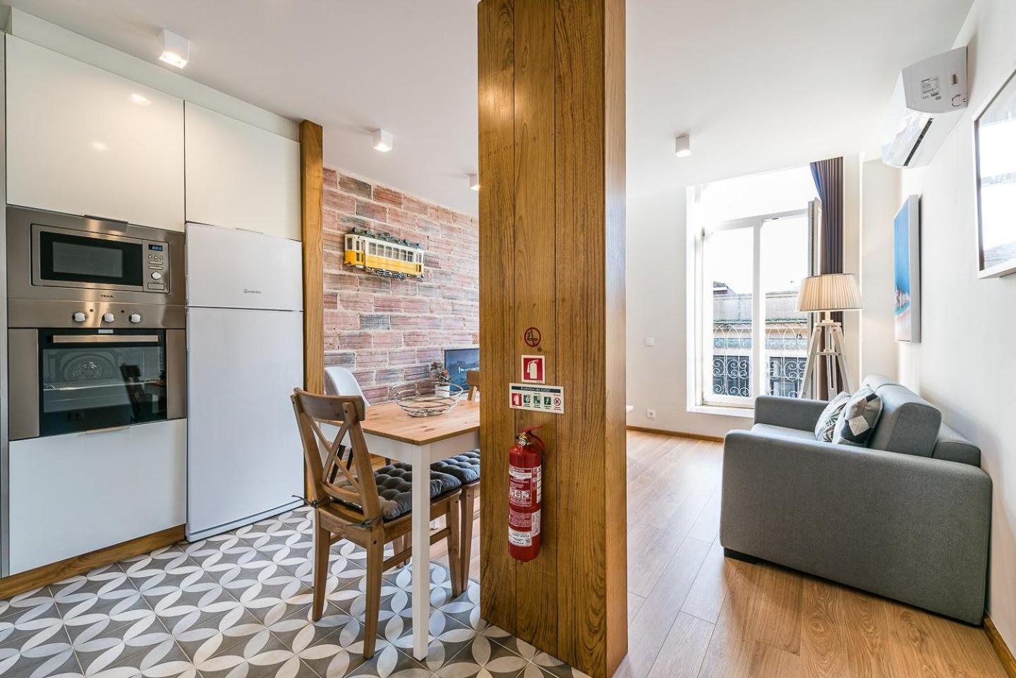 Guestready - Crayon Walls Apts Porto Bagian luar foto