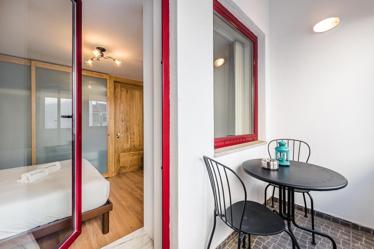 Guestready - Crayon Walls Apts Porto Bagian luar foto
