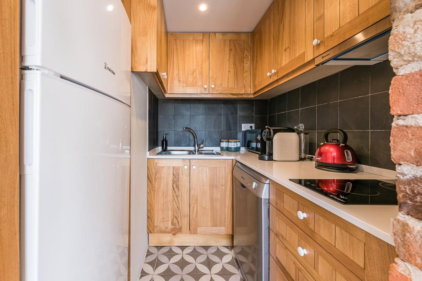 Guestready - Crayon Walls Apts Porto Bagian luar foto